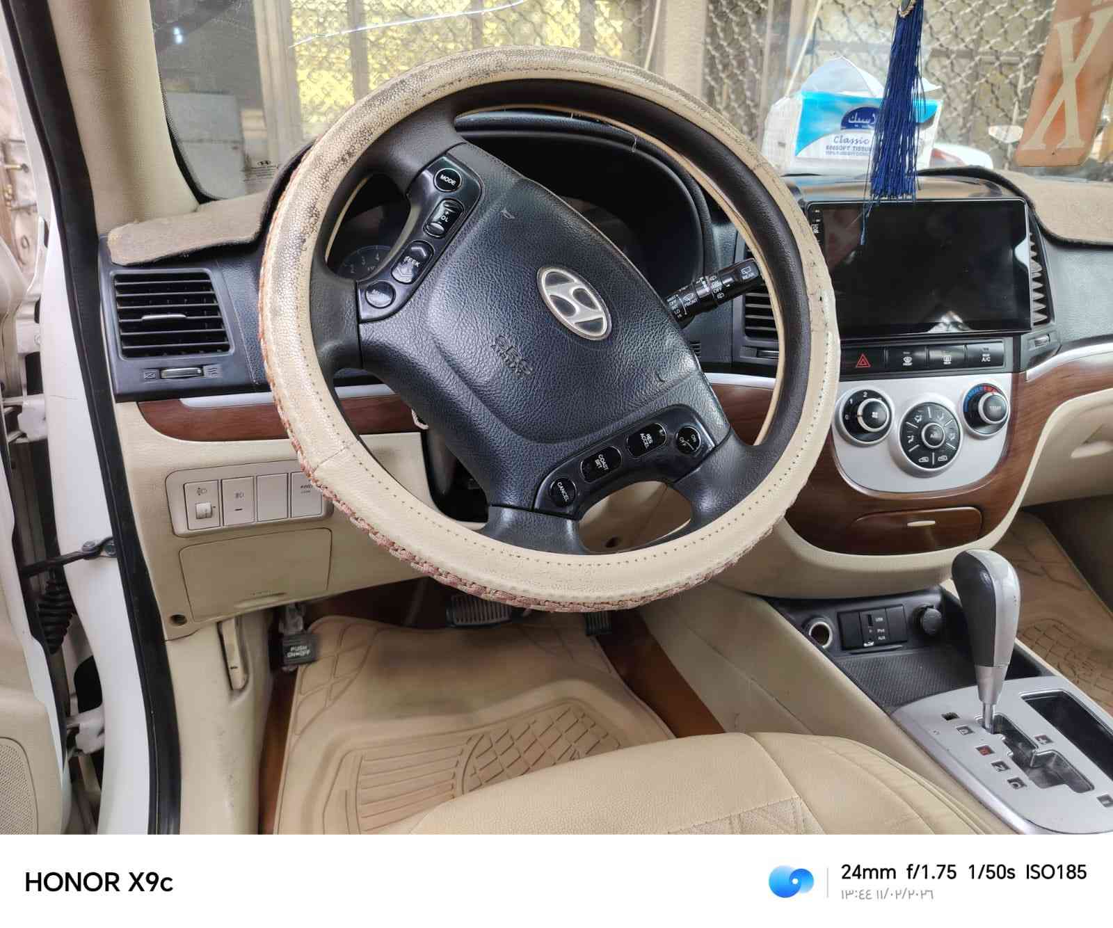 السلام عليكم سنتافي وارد خليجي 2009رقم بغداد تحويلي ثاني يوم v6محرك 2700مكفوله من صبغ السعر 125وبيه مجال حك جيه مكان السياره الانبار ما متواجد ع الفيس اتصل وتدلل ***********
