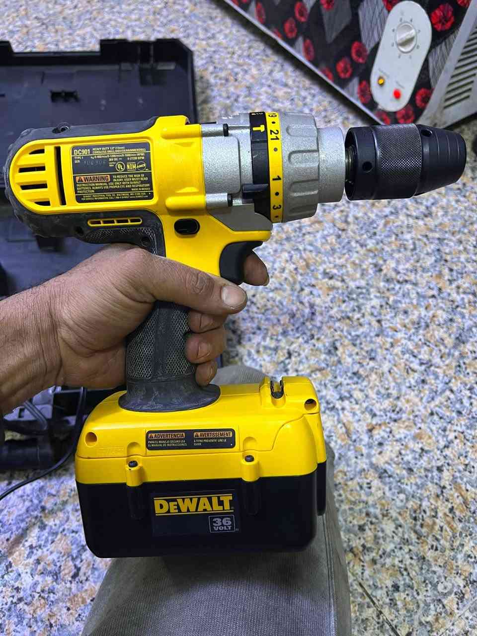 أمريكي اصلي غير مستعمل بطاريات ميشتغلن لئن متروكات مدينةالصدرتوصيل ماعندي ***********
