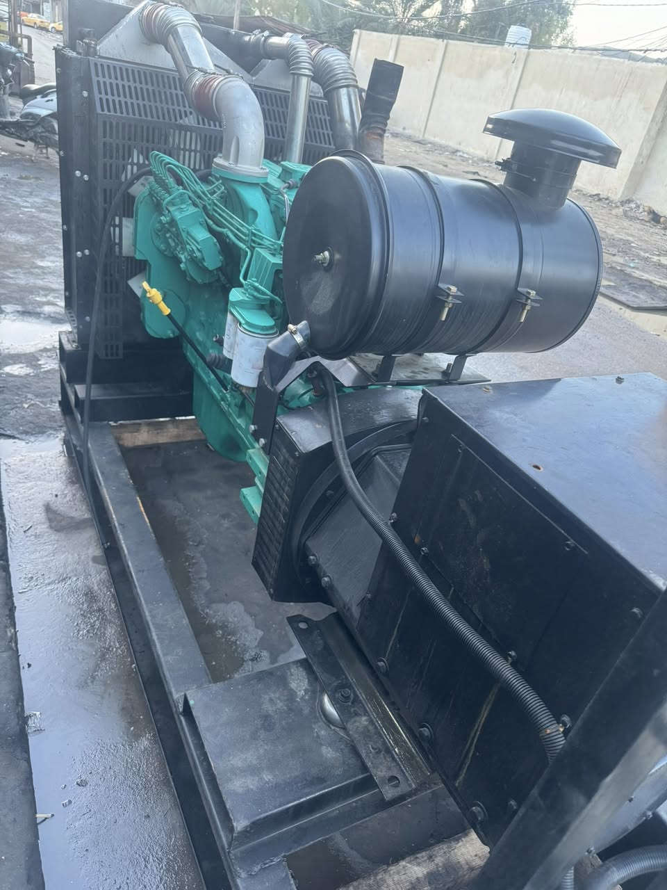 السلام عليكم
مولد كمنز 24 ولف 

سيت بلاد 

250 كيفي 

شرط الحمل 

***********
