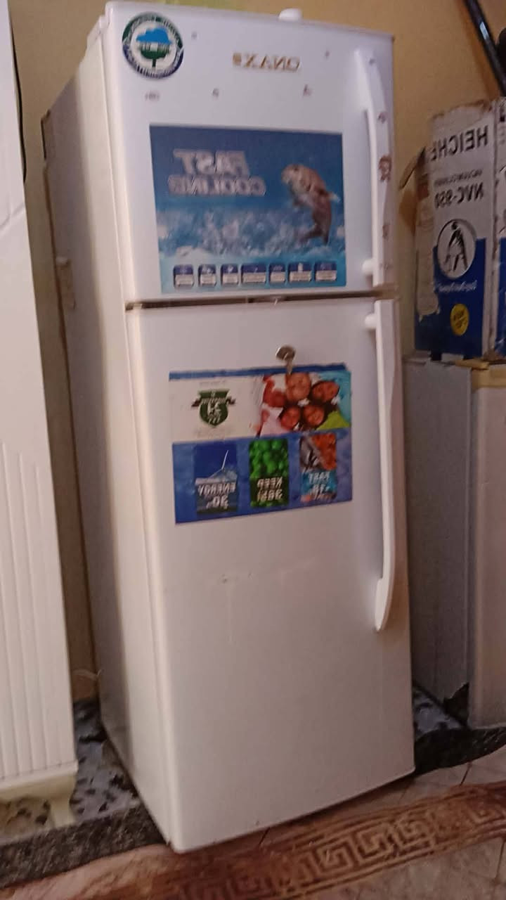 ثلاجه نقص فقط غاز جديده ب100 وبيها مجال


**إذا كنت صاحب هذا الإعلان وتريد حذفه لأي سبب، رجاءا أرسل رسالة إلى الدعم الفني**