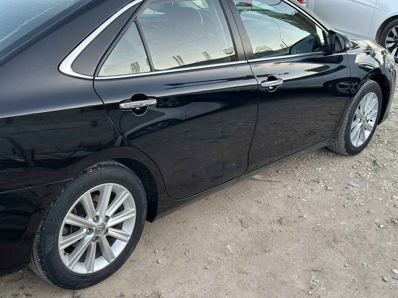 السلام عليكم
للبيع كامري 2016 se خليجية
رقم اربيل دولي تحويل مباشر 
مكينة وكير لاتبخير ولاتنقيص 
السيارة فول ماعدى فتحة 
كشن كهرباء 
بردة خلفية بلادية
حساس خلفي بلادي
كامرة خلفيه بلادية
دبل اكزوز 
بصمة 
داخل بيجي مع صاج 
فول تحكم 

مكانة كربلاء للاستفسار ***********
