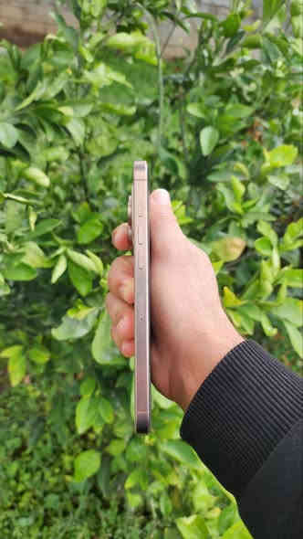 ايفون 16برو ماكس اللون الصحراوي المرغوب مثل ما موضح بالصور ذاكره256البطارية99عدد الدورات 107 جهاز استخدام قليل وجهاز نضيف جدا رايدة 1,450وبي مجال للشراي غراضه كاملة موجودة ضمان ماستر وبعده بالضمان 
 الشراي يتفضل خاص او الاتصال ***********
