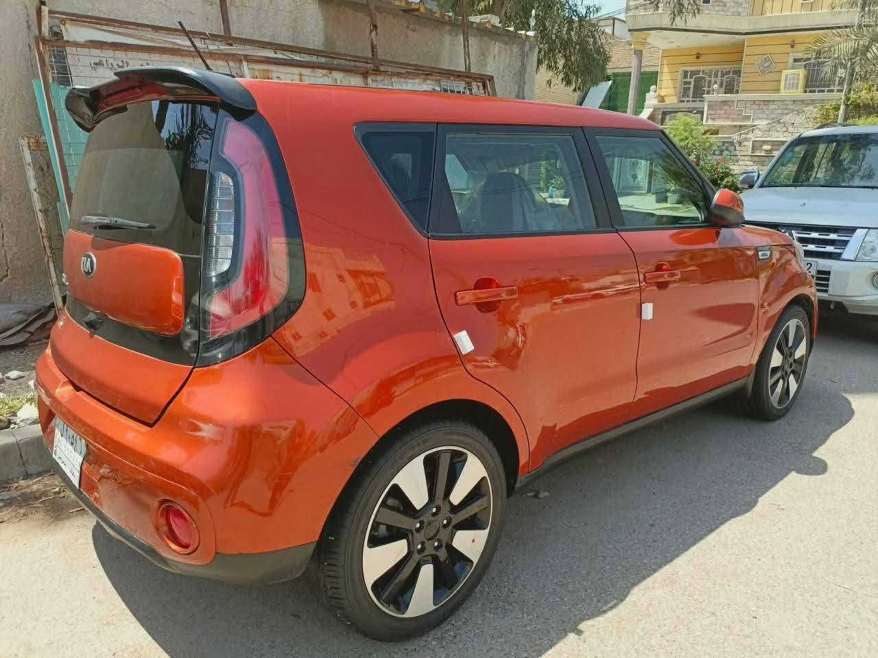 بسبب الوعودة الكاذبة 
السلام عليكم للبيع كية صول موديل 2019 رقم بغداد
 تحويل مباشر 
سيارة صبغ قطعه واحده البنيد محرك 2000 جيتي 
سيارة جديده ماشيا 65 
جاهزه من كلشي كير محرك تبريد تخم تاير السعر 110  مكانها بغداد مدينه الحرية 
 الاستفسار واتساب
 ***********
***********
