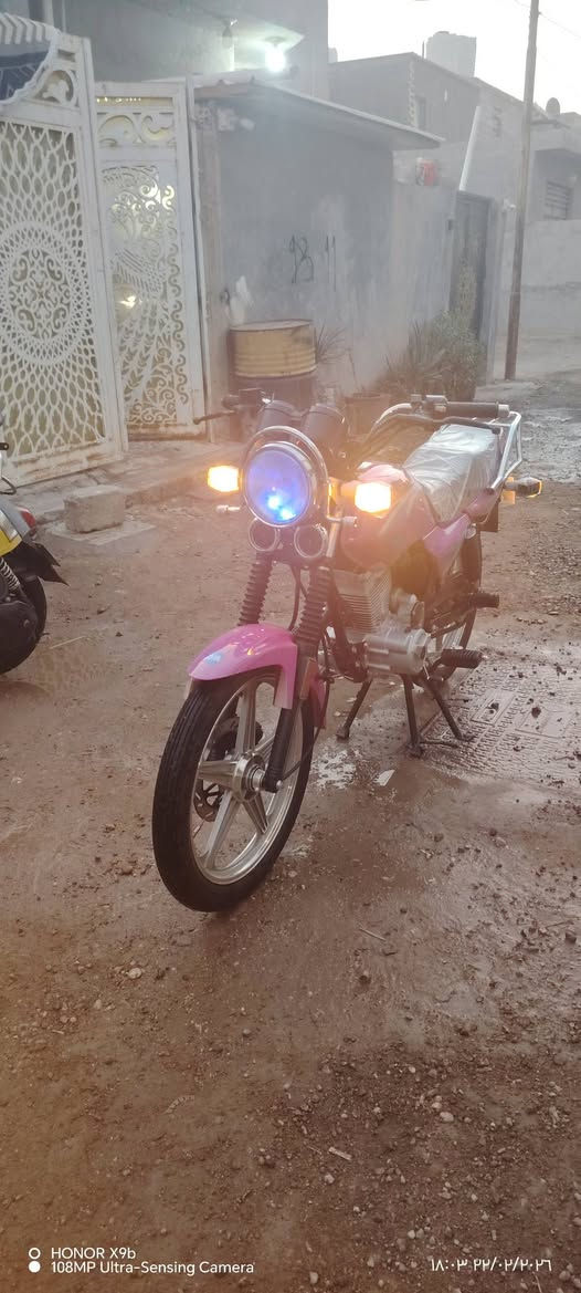 السلام عليكم دراجه دايون  موديل 2023جديده ََمكفوله من كلشي أوراق كامله سعرها مليونين و100 وبي مجال بسيط لشراي  مامتواجد على فيس  رقمي ***********
