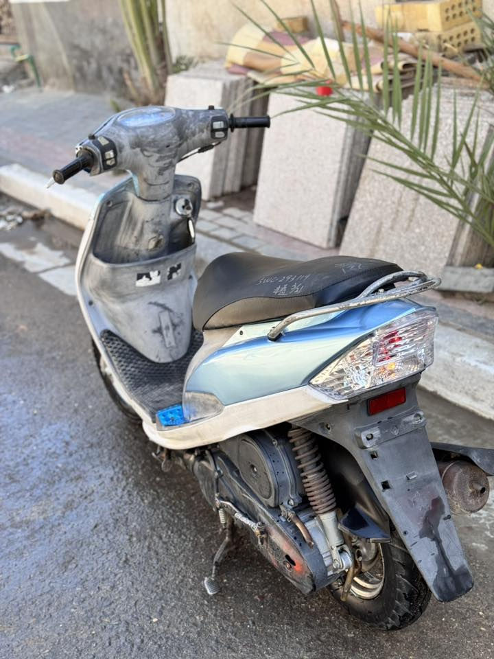 ماكس منغولي رمبة . دراجة كفالة عامة سعره ٩٠٠ وبيه مجال . مكاني كربلاء ***********
