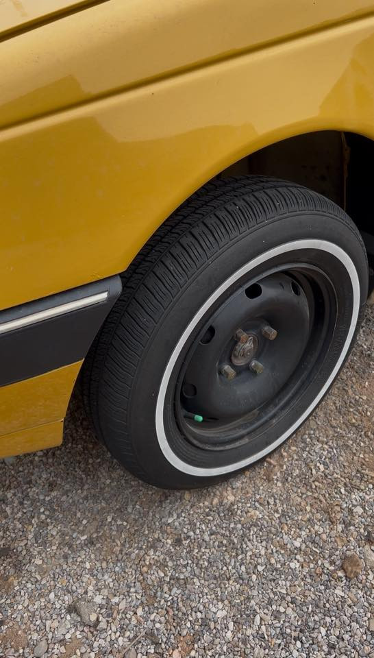 السلام عليكم بيجو اكد 405 (2016) مكفوله كفاله عامه سنويه ل ٢٧ كير مكينه لا تنقيص ولا تبخير باتري جديد هيئه غرامات كامله سياره تخم تاير ابو خط برشلونه جديد سبير مانازل سعر ٥٢ وبيهة مجال مكان سياره ديوانيه رقم (***********)
