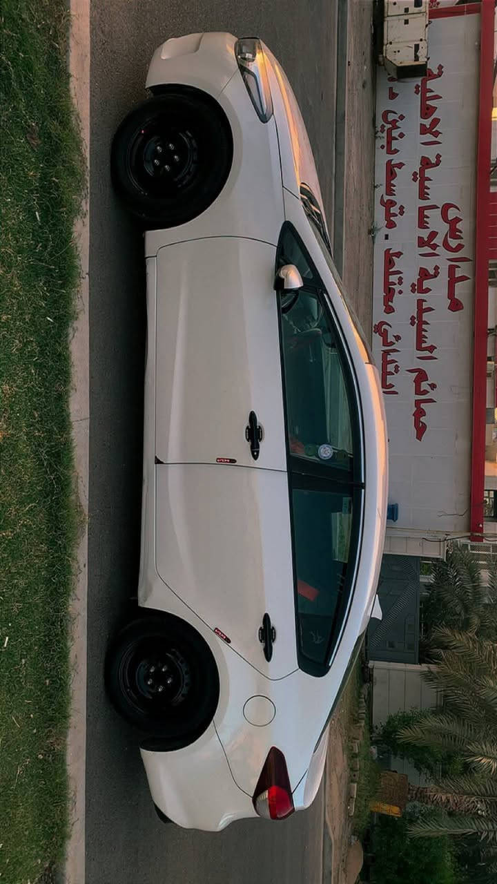 السلام عليكم 
كيا فورتي 2017 امريكي محرك2000 كير ايتي بيها 5 قطع ابيع حزام السعر 100وبيها مجال بغداد --***********--
