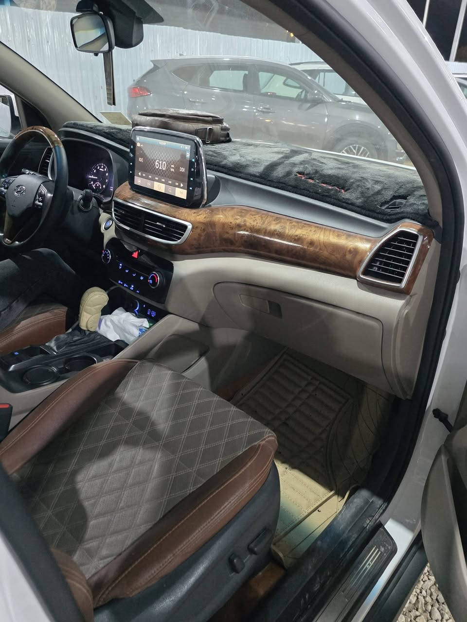 السلام عليكم توسان ٢٠ خليجي فول رقم بغداد بسمي  ٣ صبغ  سعر ١٦٤ مكان بابل
*********** علي  ***********
