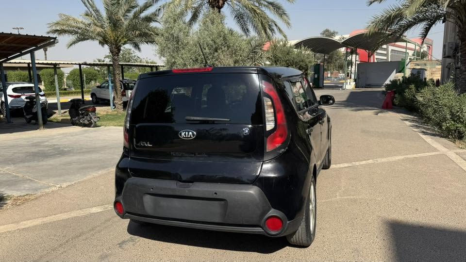 صول ٢٠١٦
صبغ حزام
رقم بغداد
محرك ١٦٠٠ gdi 
تحكم ستيرن
كشنات جلد
كامرا 
تايرات امامي جديده
باتري ايسي ديلكو جديد
منظومة تبريد جديده بالكامل ( كمبريسر اصلي راديتر غاز بخاخات) 
ماشيه ١١٠ الف ميل
السعر ٩٠ وبيها مجال 
مكاني زيونه
***********
