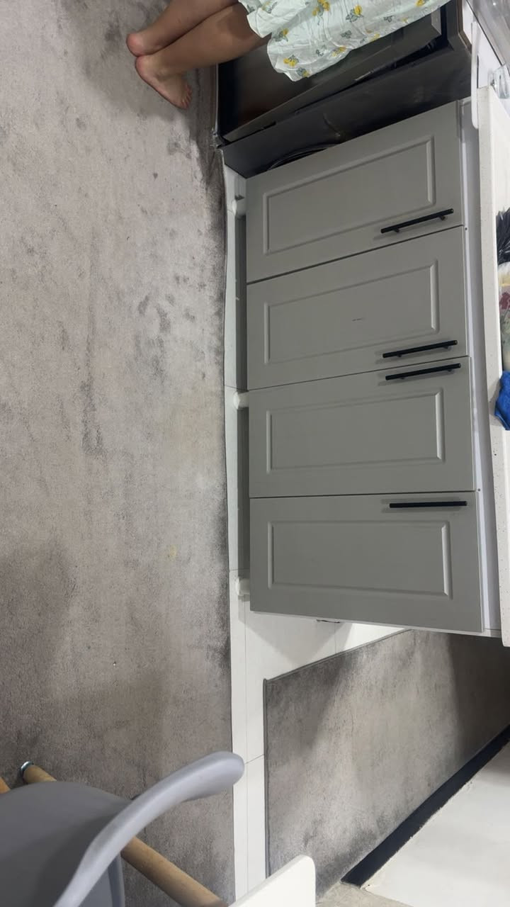 للبيع 

كاونتر تركي تفصال لون مميز مودرن خشب اج دي اف داخل خارج 

نظيف جدا قياسة 4امتار ونص كامل

 السنك متر ونص 
 والكاونتر ٣امتار
 
 المكان شارع فلسطين 

السعر ٨٠٠

للاستفسار مراسله خاص او الاتصال على الرقم ***********
