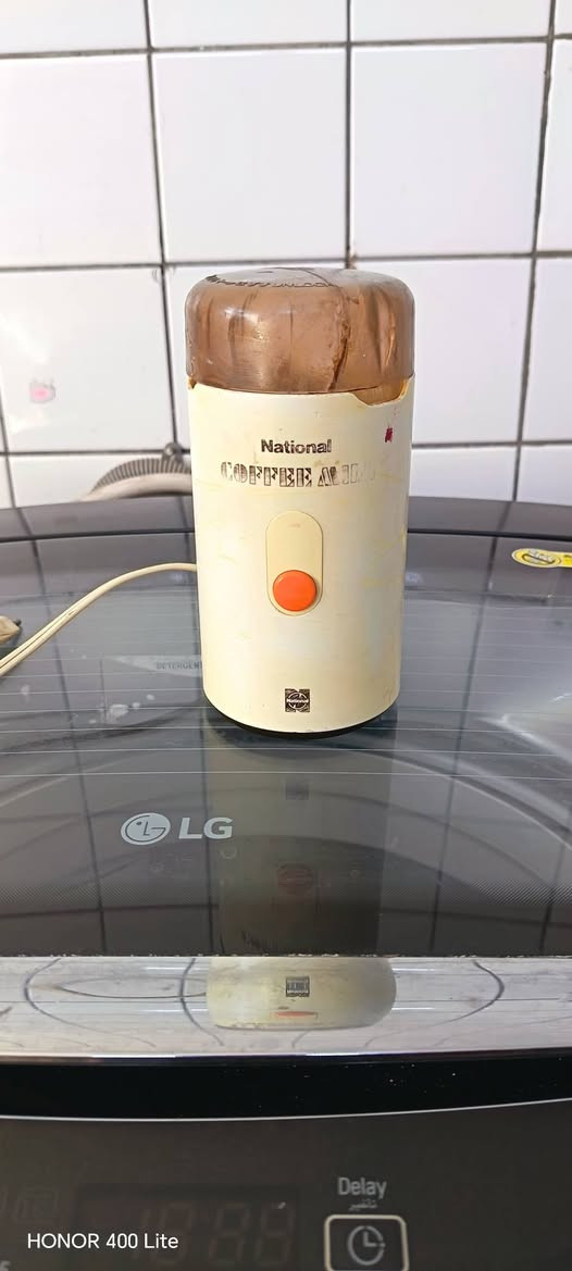 طاحونة ناشيونال ياباني استيراد المنشاة العامة التجارية العراقية شغالة على الفحص بيهة ضرر فقط الغطاء الاعلى وملحوم مثل ما مبين بالصور السعر ٢٠ وبيها مجال المكان البياع. للتواصل خاص.


**إذا كنت صاحب هذا الإعلان وتريد حذفه لأي سبب، رجاءا أرسل رسالة إلى الدعم الفني**