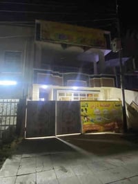 تجاري ١٣٠م • للبيع/للإيجار • حي الأساتذة مقابل أسواق زمزم