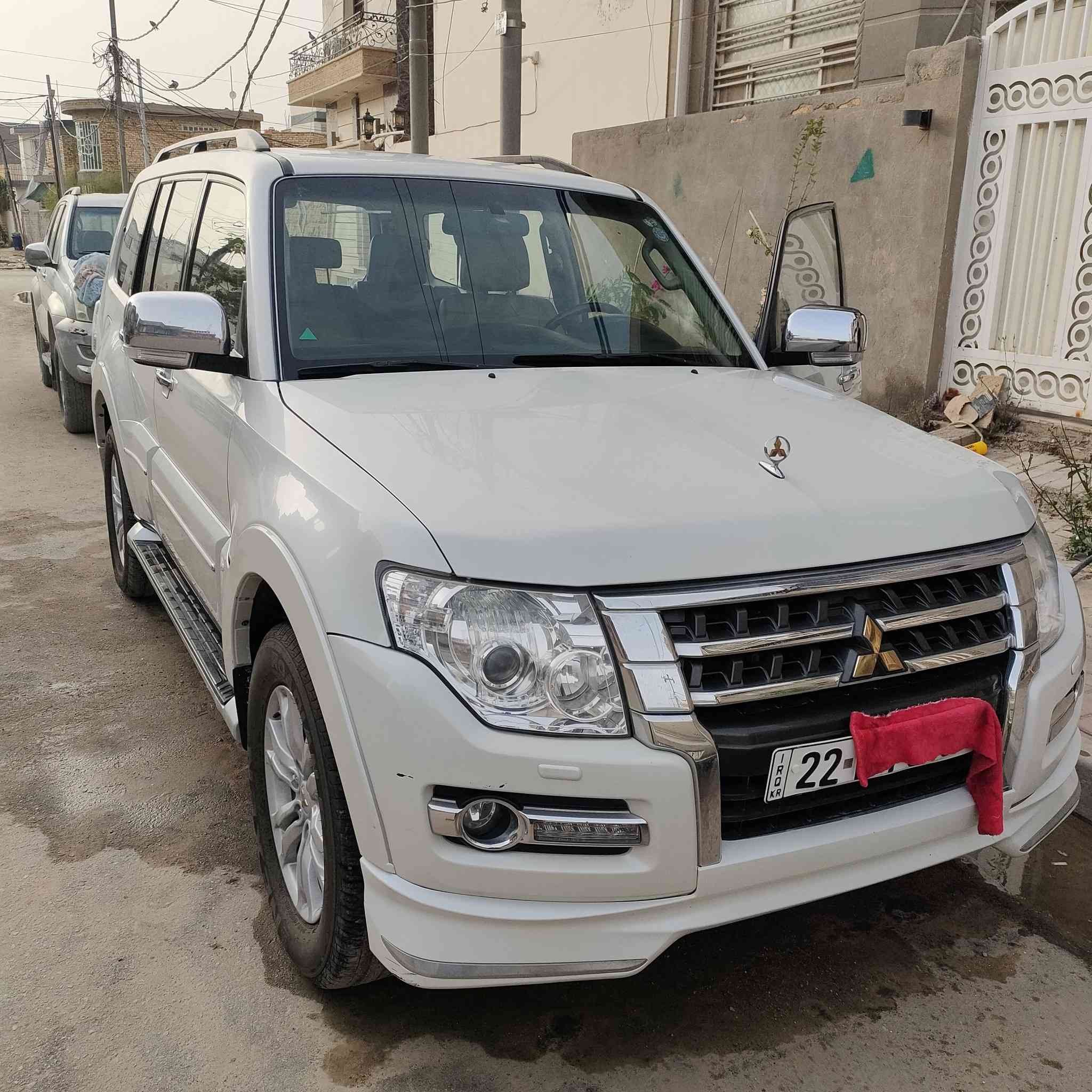 السلام عليكم ورحمة الله 

باجيرو 2020 علامة ذهبية

فول مواصفات

ماشية39000 الف كيلو 

السيارة على حالة الوكالة مكفوله

كشنات راس الارنب

كشنات جلد

داخل صاج 

فول تحكم ستيرن

ويل حجم 18

مكينه 6 سلندر 3800

شاشة كبيرة

حساس خلفي 

كامرة اصلية

بلوتوث

اشارة بالمري

كشنات 7 راكب

تبريد منفصل 3 قطع

لايتات زنون

لد نهاري 

مري شفط 
مكان الديوانية 

ه‍ ***********

السعر255$💵
