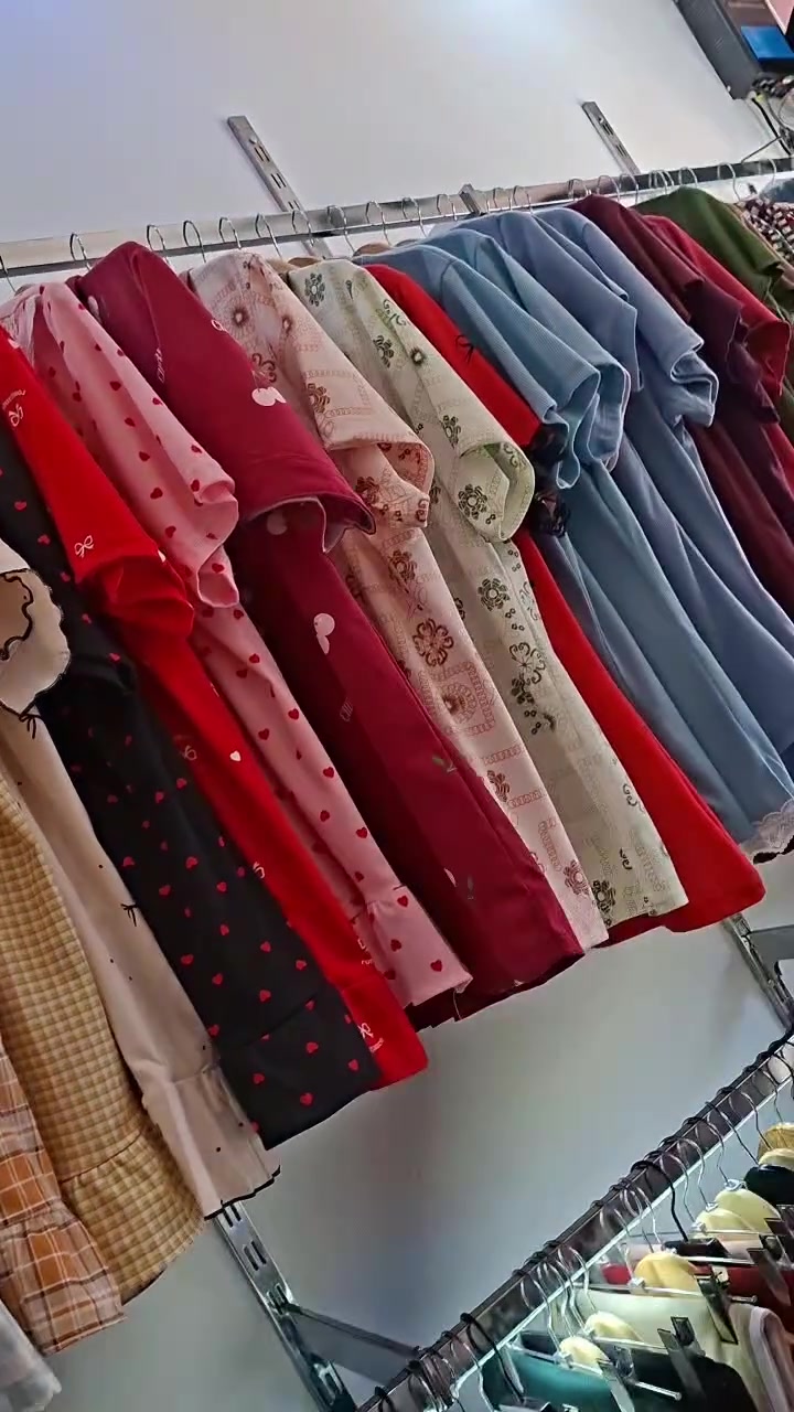 ✨ عيدكم سعيد حبايبنه ✨
ننتظر زيارتكم اليوم داخل المحل 🌸
وصلت بضاعة عيد جديدة وموديلات تخبل بأسعار مناسبة للجميع 💖
لكثرة اللود وضيق الوقت منكدر انصور كل البضاعة، الأفضل تشرفونا وتشوفوها بعينكم 🤍
متواجدين اليوم لحد الساعة ١١ بالليل 🕚
📍 مجمع روتانا – الطابق الأول
✨ كوزال شوب ✨


**إذا كنت صاحب هذا الإعلان وتريد حذفه لأي سبب، رجاءا أرسل رسالة إلى الدعم الفني**