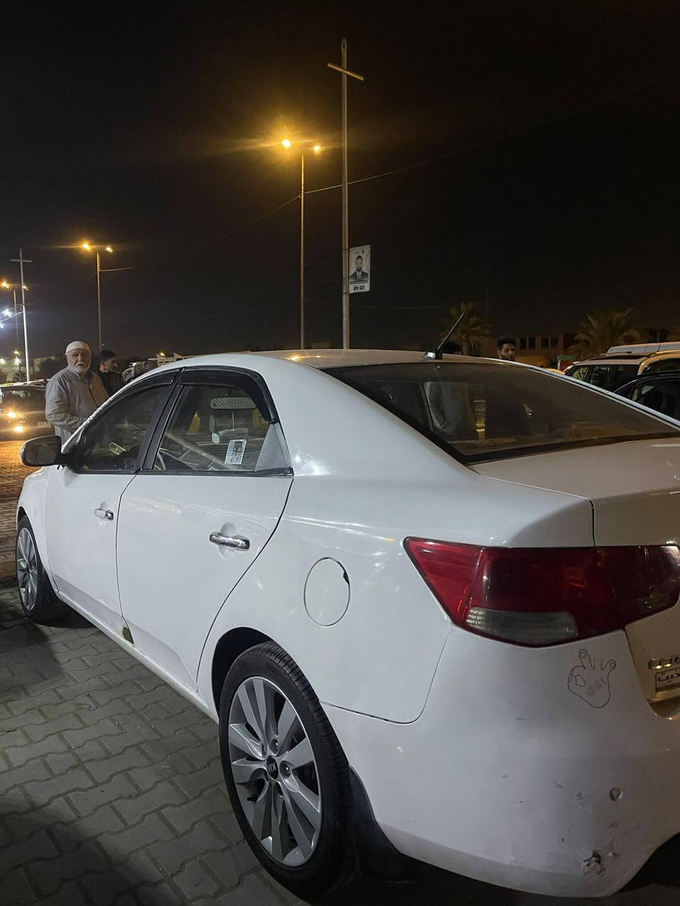 سيراتو 2012
السلام عليكم كيا سيراتو موديل 12السياره لجناي  مناسبه وجهازه خليجي 1600 مكينه كير حداديه تبريد تيرات كهربائيات كفاله كلهن السياره بيها صبغات ابيعك احزام مكفوله من الضربه شواصي تكم عتب مكفولات اشاير بل مري تحكم مري مسجل بلادي بلاتوث سستم سماعات مانقصه شي السياره راديتر جديده منضومه بانزين كلها جديده باتري جديد مكانها النجف  الخاص مفتوح /***********
