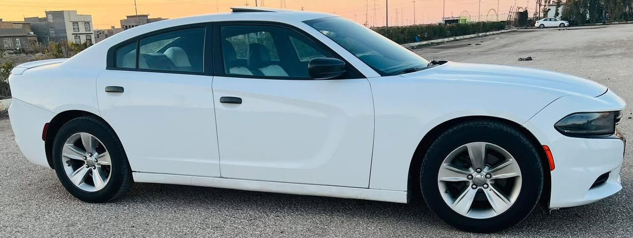 16 كلين كفاله
رقم اربيل تحويل او وكاله
محرك 6 سلندر 3600
فتحة
شاشة كبيرة
كشنات حظن
تدفئة كشنات
هيترات مري
كشنات كهرباء
حساس خلفي 
ماشية 68 الف 
محرك كير حدادية تبريد كله بلادي وجاهزة من كلشي 
السعر 207وبيها مجال 

***********
