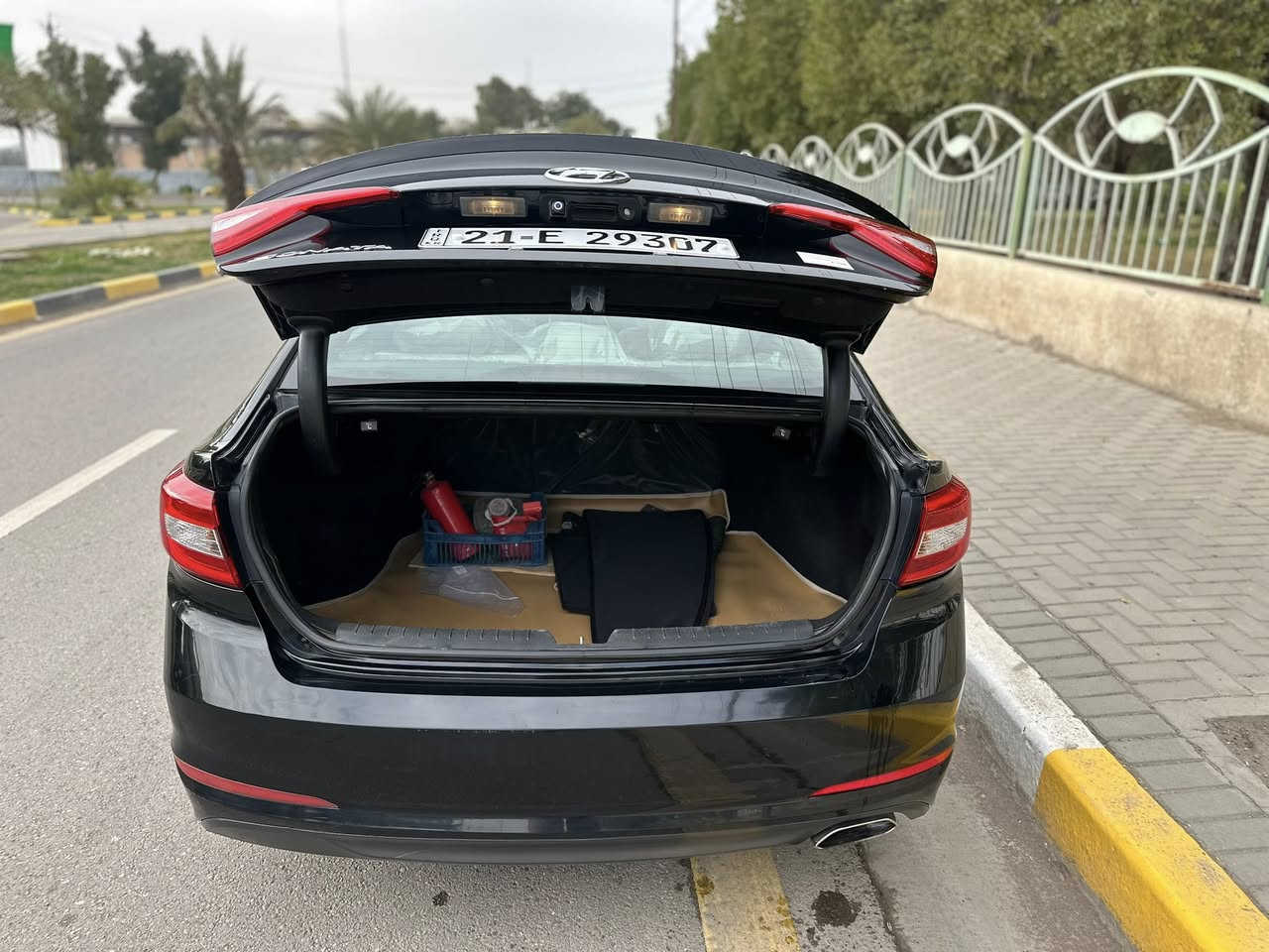 السلام عليكم سوناتا للبيع 2016ماشية85الف السيارة بيهة 4قطع صبغ وقطعة بارد رقم سليمانية شرط التحويل السيارة كاملة مابيهة اي نقص مكان السيارة بغداد البياع ***********
السعر 116وبيهة مجال
