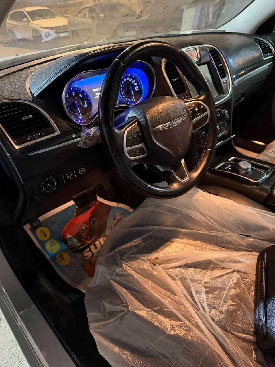 السلام عليكم اوبامه موديل ١٧كفاله عامه فول مواصفات مكينه كير حداده كله جديده ماشي ٨٨ميل احله من الصوره الله شاهد عليه مكان السياره بصره السعر ٢٥٥وبيه مجال ***********
