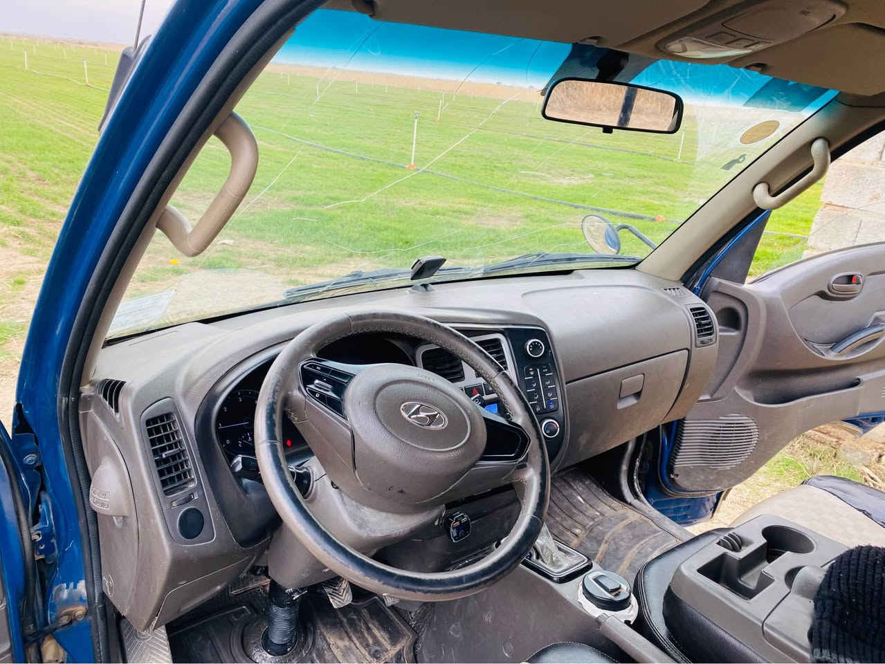 هيونداي بورتر موديل 2020 السياره جاهزه من كل شي محرك كير اكسل بالشرط سنويه صالحه لغاية 2027 للاستفادة الاتصال على الرقم *********** Singapore
