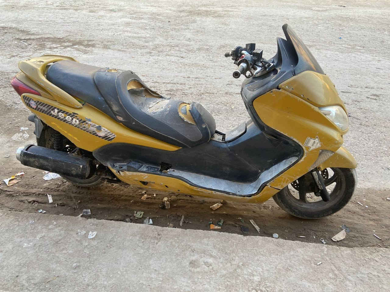 فورزه صفر 8 للبيع دراجه معميه دراجه خير من الله بصمه بلاد محرك لا صوت لا تبخير ولا  كهربائيات كلها شغاله فقط كيل متر ودكمه مال اشاير عاطله أوراقها موجوده تاير خلفي جديد سعر400 مكان بسمايه للاستفسار ***********
