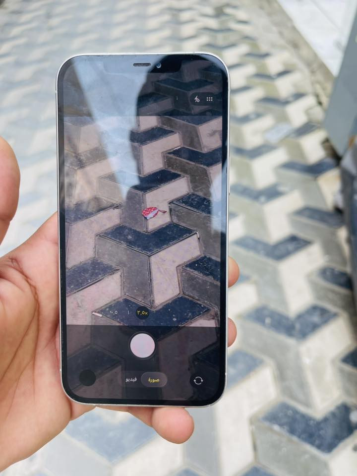 سلام عليكم ايفون 12pro maxذاكره256بطاريه 72فيس ايدي واگف الباقي كله بلادي للبيع مكاني رفاعي سعر330 وبي مجال بسيط***********
