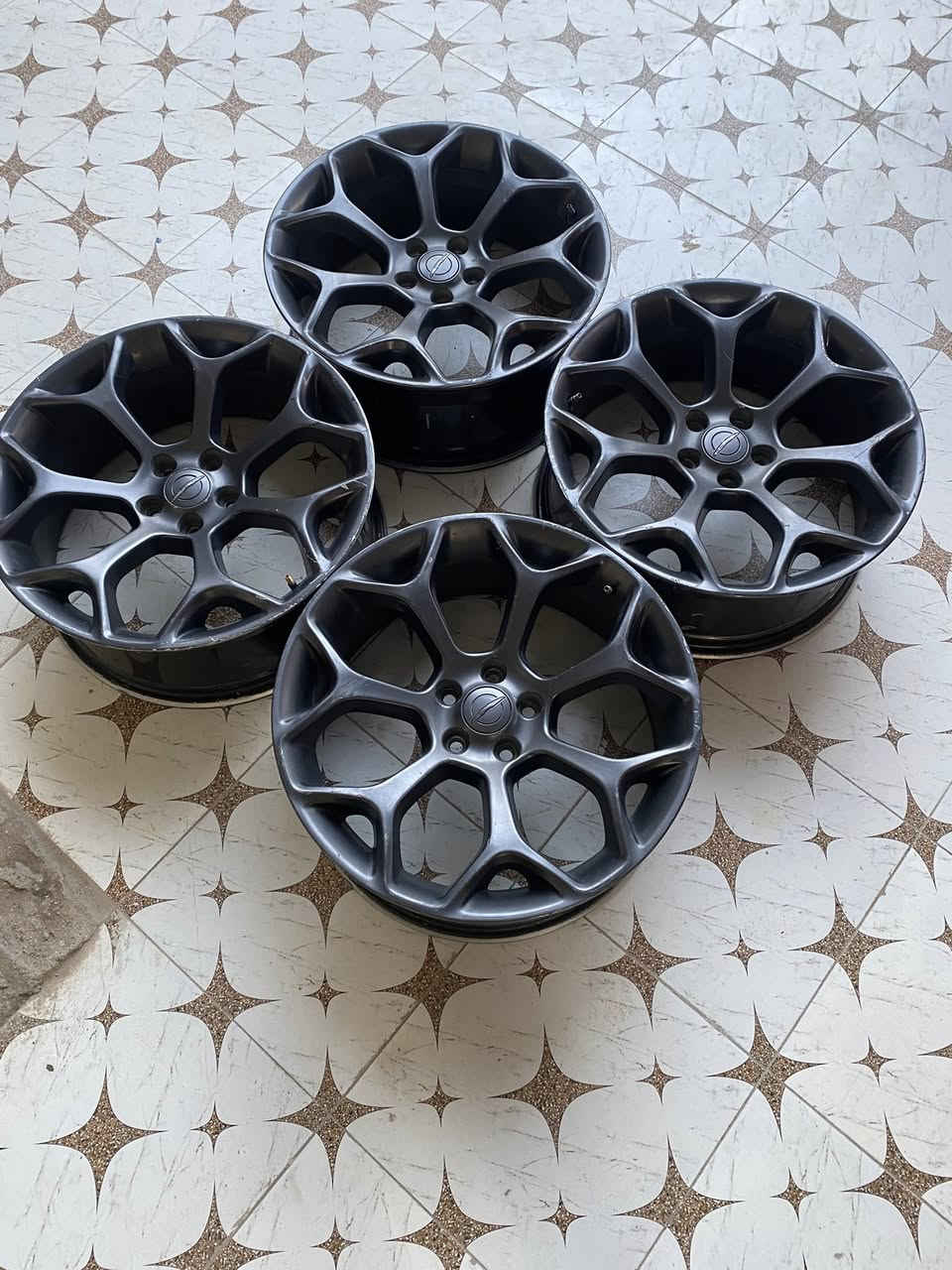 سلام عليكم ويل اوبامه 2022
للبيع  حجم 20
سعر 450الف تخم كامل


**إذا كنت صاحب هذا الإعلان وتريد حذفه لأي سبب، رجاءا أرسل رسالة إلى الدعم الفني**