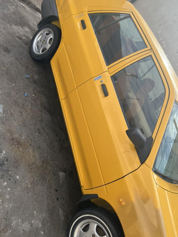 سلام عليكم سايبا موديل ٢٠٢٠ سيارة نضيفة بدون شواصي كير مكينة تبريد تدفئة شغالة سيارة جاهزة وخير من الله بيه طخة بل جاملغ الخلفي ضهر السايق وما مصلحة  55ورقة سيارة سعره بيه مجال شي قليل حك الجية 
*********** رقمي بي واتساب
