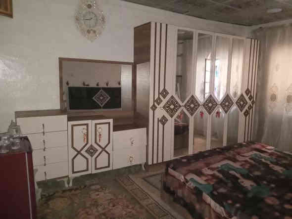 السلام عليكم غرفة اخشاب تركي 7 قطع غرفة جديده تفصال جديد السعر 550 وبيه مجال الاتصال الرقم ***********
