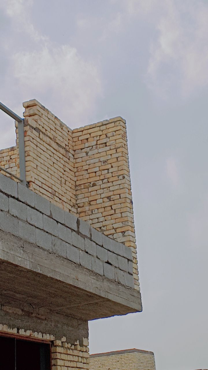 خلفه بناء متفرغ حالين طابوك بلوك اشتغل على دبل وبل يوميه ***********
