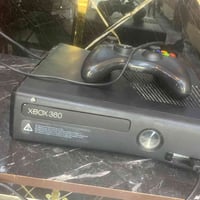 اكس بوكس للبيع كامل ملحقاته  سعره مناسب 07802275009