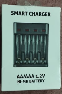 سمارت • بطاريات AA/AAA • ٤ بطاريات