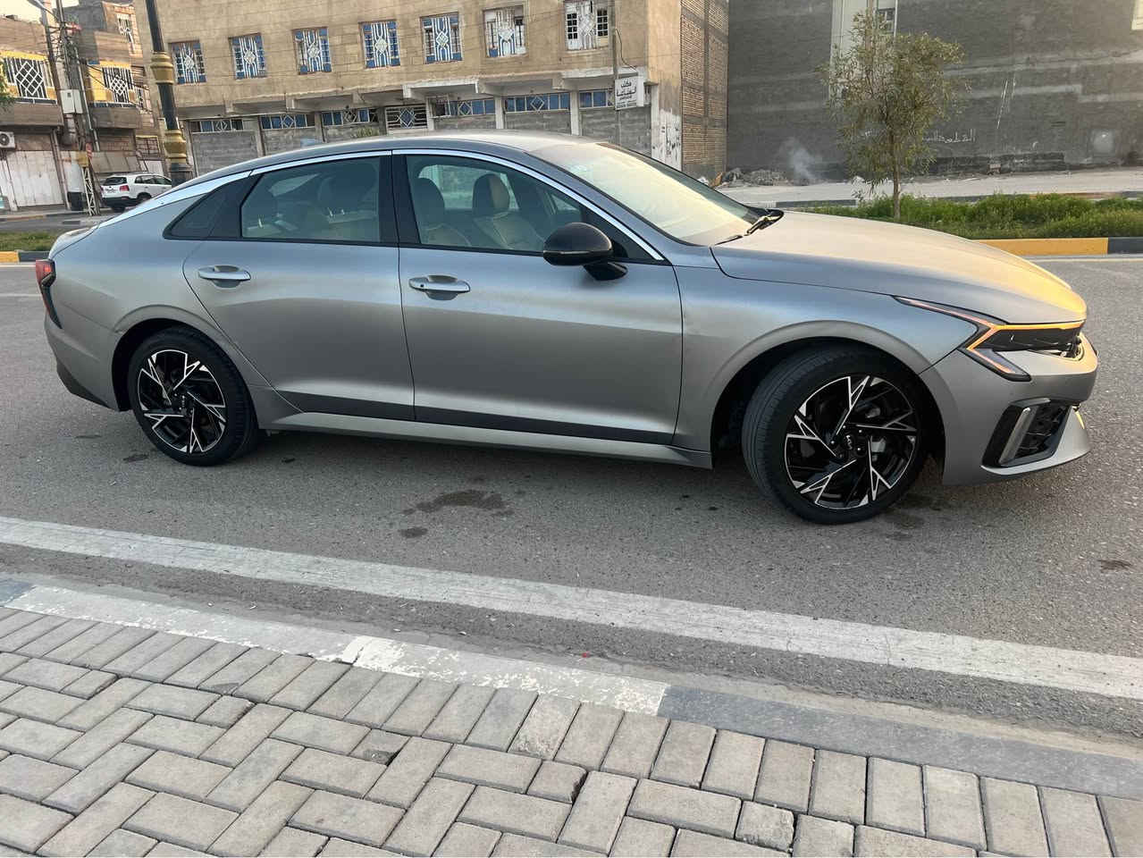 السلام عليكم 

كي فايف مديل 2025 Gt line وارد امريكي
حادثها تبديل بنيد فقط 
لون السياره مات طافي 
ماشيه 4000 فقط 
محرك 2500 
السياره مفوله مواصفات ما عده البانوراما
رقم شهداء حجز سنتين 
السعر 193 وبيها مجال 
اتصال او واتساب *********** البصرة, العراق
