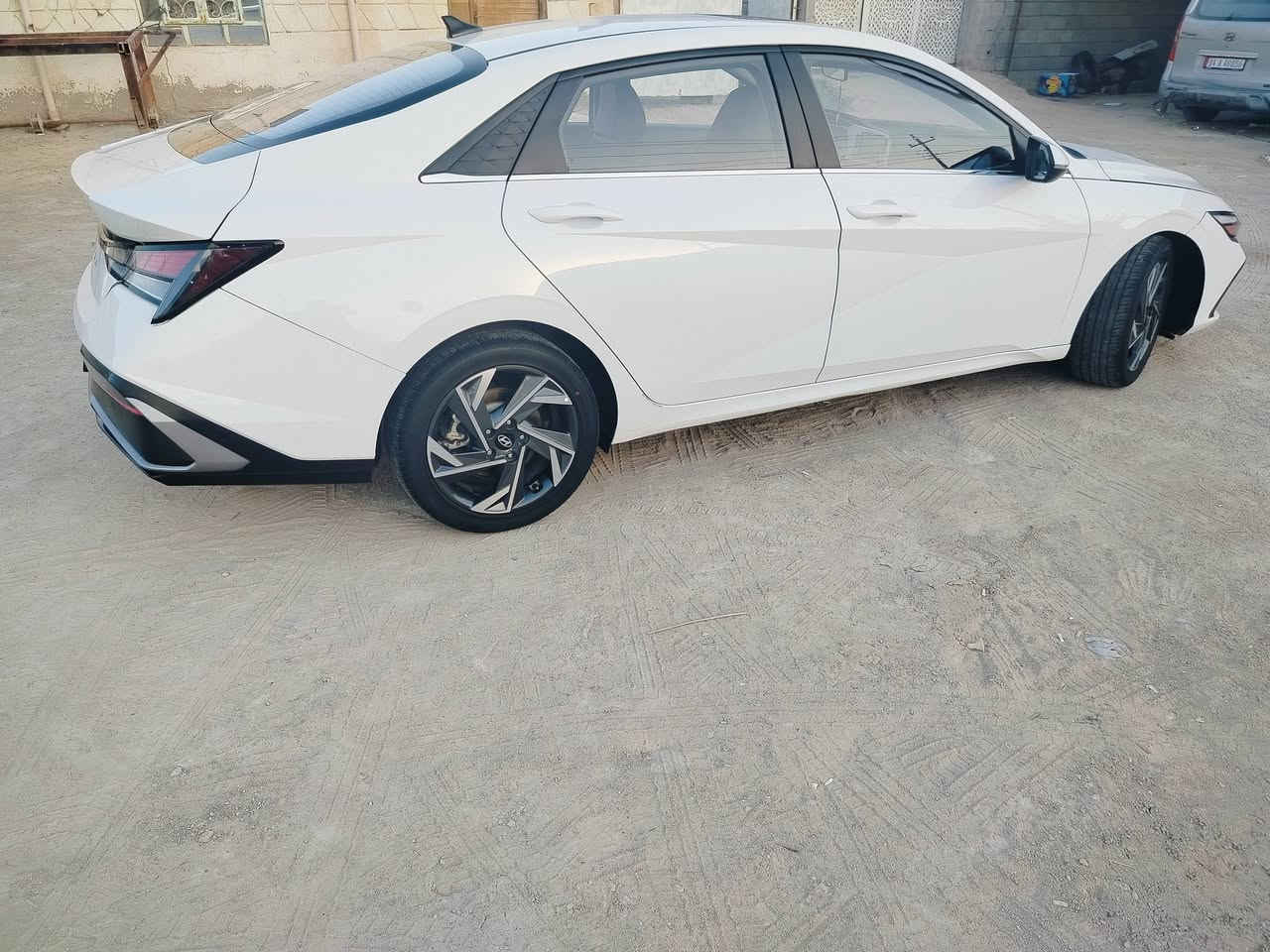 السلام عليكم
النترا تجميع صيني 2024
او مراوس 

فول مواصفات 

عداد المسافه 26الف 

كشنات جلد اسود 

بصمات تشغيل ابواب 

شاشه كامره 

تحكم ستيرن 

حساسات 

فتحت سقف 

محرك 1500 دبل نوزلا 

مكفول فقط بارد بسيط قبق جنطه 4 اصابع

رصعه بجاملغ امامي ايمن وطخه دوسه يسره 

تعديل مكان بكلايت بصيط سونار مرفوق بل منشور

رقم اربيل

السعر130 ورقه 

اي استفسار 

*********** 

مكان البصره كرمه ابو صخير
