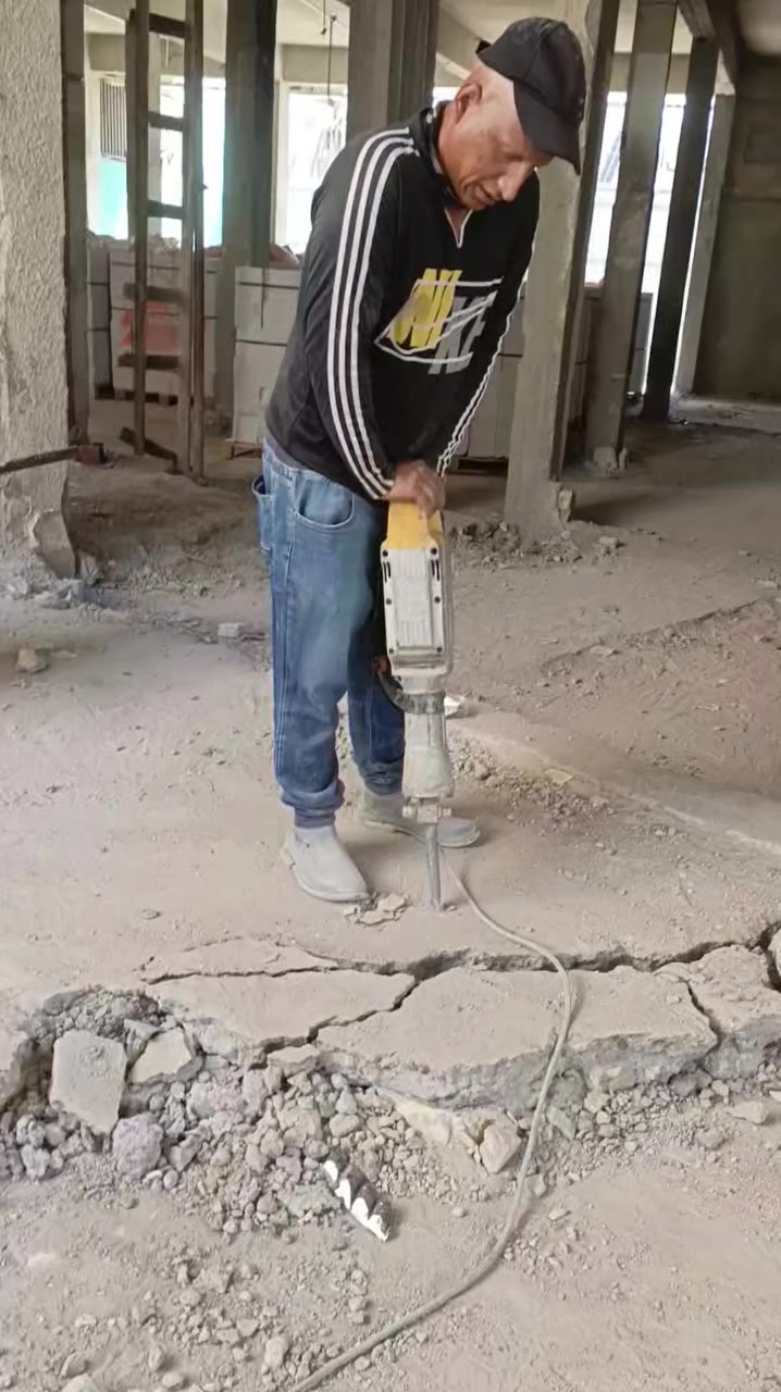 محتاج شغل تفليش رضيت صب رباط تصعيد مواد بل ونج ربط بيات ماء مجاري رئيس مكاني بغداد  هاذ رقمي ***********
