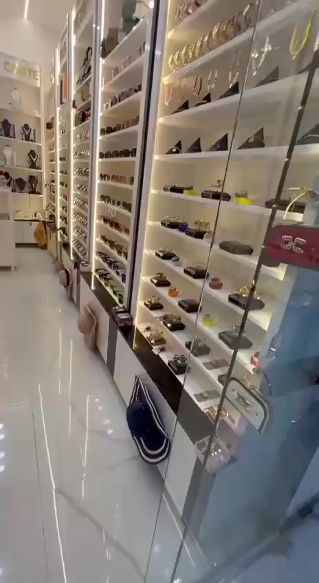 سلام عليكم
رفوف خشب ام دي اف الأصلي للبيع
العنوان ديالى بعقوبه 
للتواصل ***********
