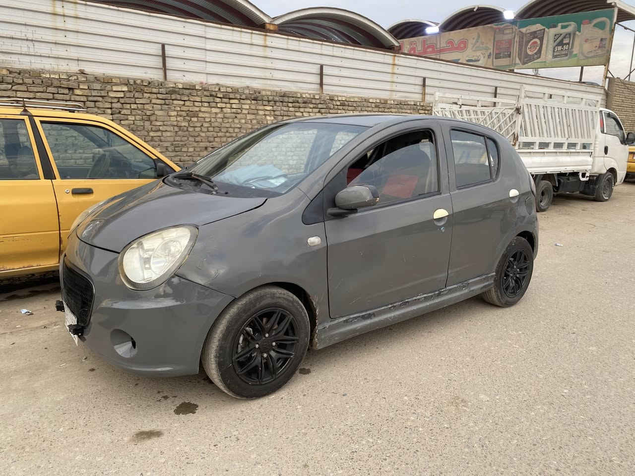 باندا موديل ٢٠١٢ محرك وكير حلوات سنويه ل٢٨ سياره حلوه سعره ٣٧ وبيه مجال قليل مكان سيارة بل عماره لاستفسار على هاذه رقم ***********
