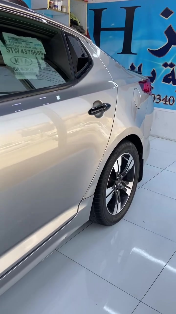 السلام عليكم من رخصت الادمن 
متوفر كيا اوبتما 2015
السياره معروضه 122$
ولسياره عليهه ادامه كامله 
نوم المحرك 2000توربو 

السياره عليهه مكينه جديده صندوك وشرط النضافه ولفحص +عليهه ادامة توربو قبل سبوع +توربو جديد مع شوته رياضي 

مواصفات السيارع 
1-بنوراما 
2-بصمه ابواب وتشغيل عدد3
3-مري شفط قلاب 
4-ثلاث وضعيات قياده (نورمال /ايكو /سبورت )
5-تبريد قطعتين ثلج ،مع تبريد كشنات وتدفئه بالأضافه الى تدفئة كشنات خلفيه 
6-بك لايت لد +منضومه زينون لايت 
7_رادار خلفي +نقطه عمياء 
8_حساسات +جنطه بصمه عند الاقتراب 
9-سماعات نوع انفنتي تخم بلادي +دمام خلفي بلادي 
10-خزن ميموري 
والاضافات عليهه اناره محيطيه داخليه 
دبل كزور رياضي بلادي 
هواي مواصفات بيهه فئة السيارع  sx
اعلى فئه معروفه 
حادث السيارع جاملغ +بنيد مبدل وشوي من الغد ومسحوب سحبه مال جناي 
السياره مصروف عليهه مو بشكل ولسياره عليهه ويل رياضي  وعليهه حداديه وجاهزه الصور قليله
رقم التواصل ***********
