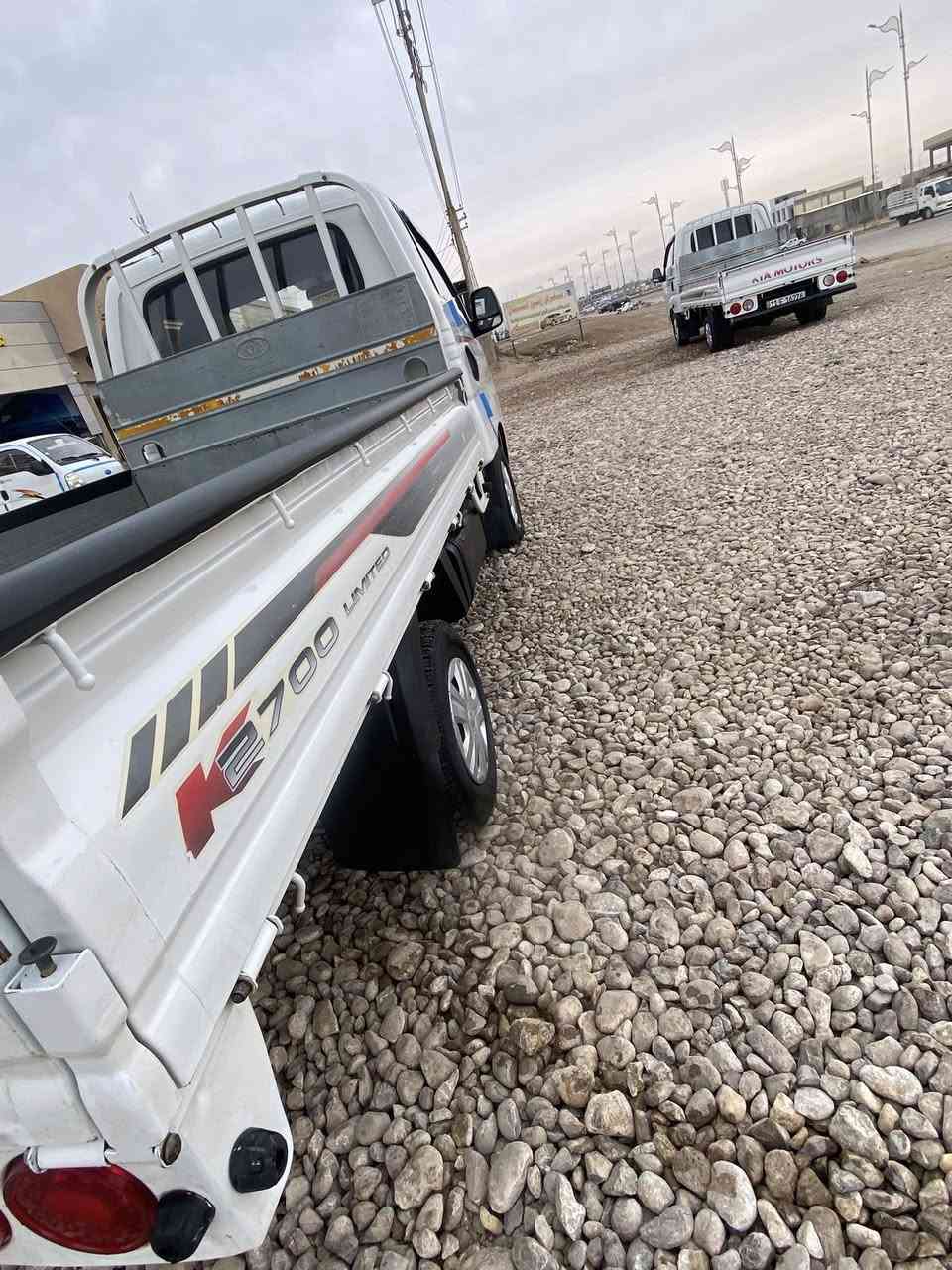 السلام عليكم
للبيع 
كيا 
موديل 2016
رقم بغداد. باسمي تحويل ثاني يوم 
مكفوله كفاله عامه  
السعر 115وبيها مجال حق الجيه 
العنوان واسط الصويره 
ل تفاصيل اكثر الاتصال ع رقم الهاتف 
***********
