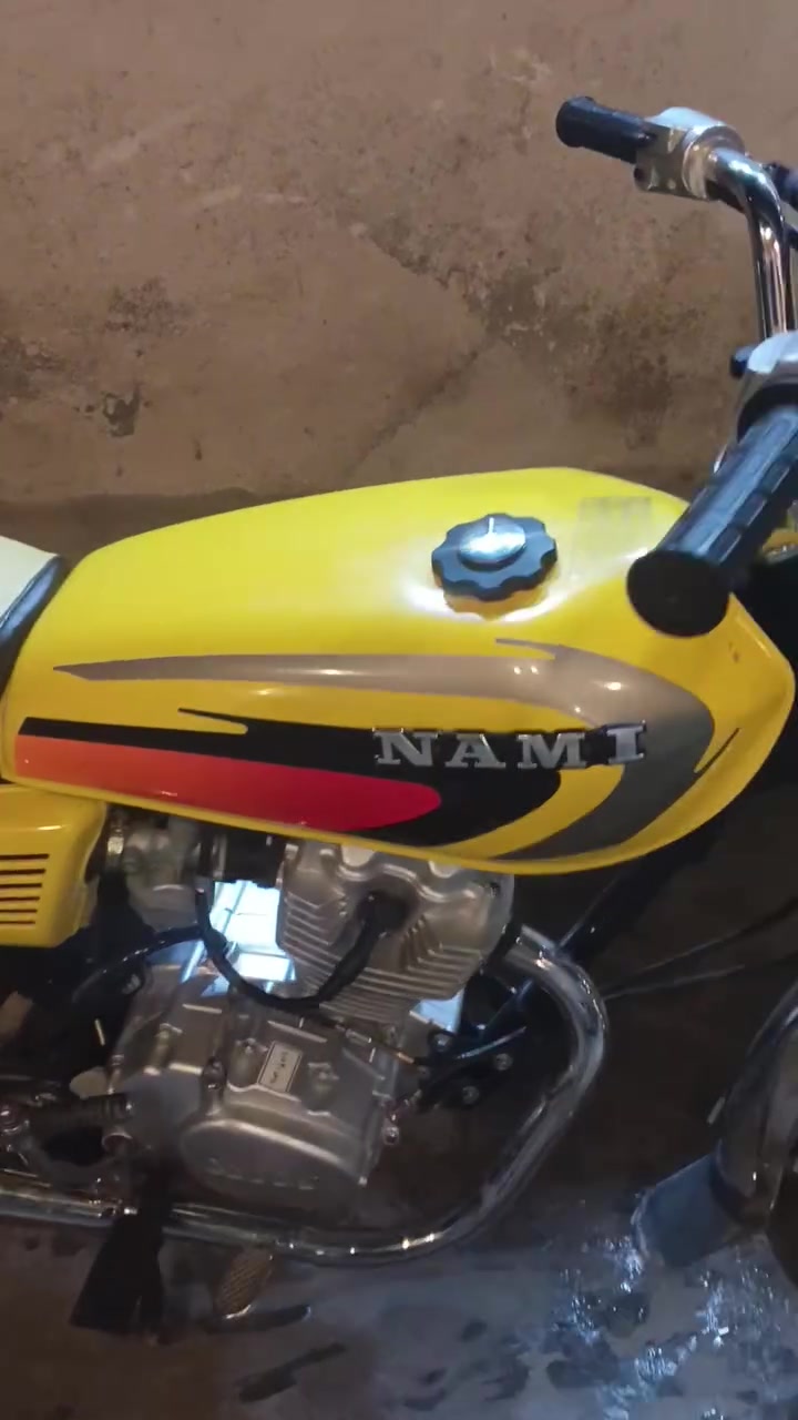 سلام عليكم نامه موديل 25 أمتياز محرك 125 دراجه كلك مو اصولي واقتصاديه متصرف  دراجه جديده انضف من الصور يشهد الله واني ايدي وياها ومداريه  كهربائيات كله شغاله لايت زنون ثلجي دشبول كله شغال لا تبخير ولا نضوح محرك بلاد برغي ممفتوح منه دراجه علئ ايدي الدراجه عوزه كلوب مال اشاره عدي محروك وتبديل ويل خلفي لئن الويل طاك عوزه بس هذن غير هذن اني اتكفلهن السعر 650 وبيه مجال قليل العنوان:بغداد الكريعات رقمي:***********متواجد واتساب
