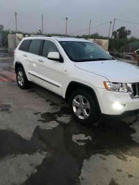 /جيب كراند شيروكي 2013خليجي السياره مكفوله كفاله عامه ماعده بيه مكان ص...