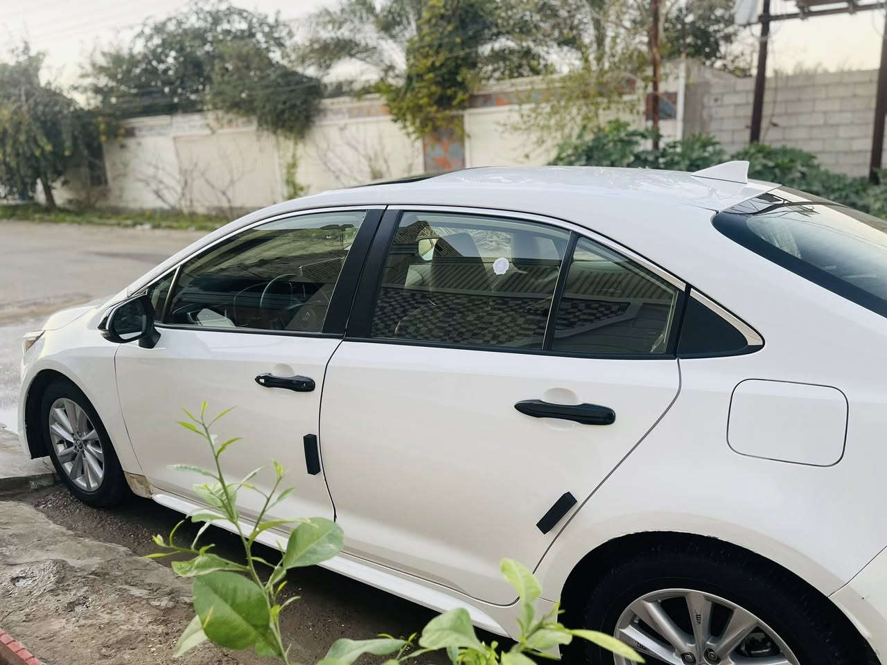 كولاره مديل 24 امريكي. هايبرد محرك 1800 حادث موضح بل سونار  بدون دواخل
موصفات فول          السعر 140 بيه مجال 
فتحه  بصمه
كشنات جلد. 
رادرات شاشه 
تحكمات ستيرن 
صندوك كهربائي  
 مكان سياره بغداد جزيرة بغداد السياحيه
 *********** وتساب متوجد
