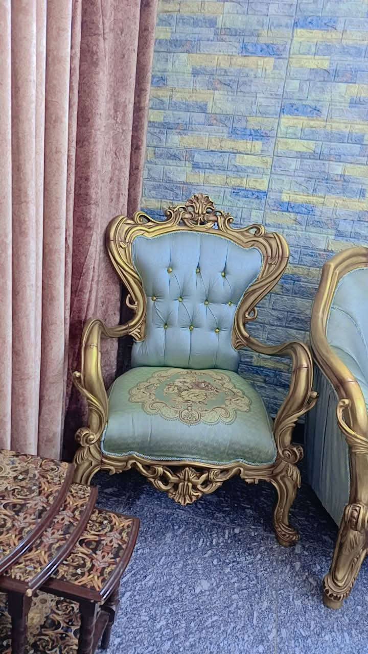 تخم للبيع ٨ مقاعد نضيف اخو الجديد تركي الخشب زان ب٧٠٠ وبي مجال المكان حي العامل شراي يدخل خاص بغداد, العراق


**إذا كنت صاحب هذا الإعلان وتريد حذفه لأي سبب، رجاءا أرسل رسالة إلى الدعم الفني**
