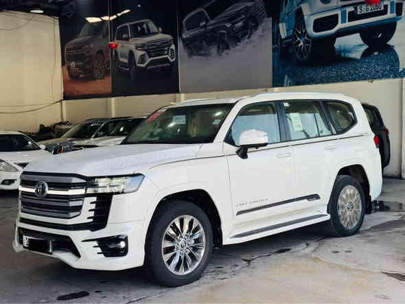 TOYOTA  
SAS  شركه ساز
رقم بغداد بسمي 
كل غراض بلادي موجود سياره 📦
‎الموديل :2024 . 
‎العداد :9000الف كيلو متر ..
‎* سقف سلايد .  
‎شغال /ثلاجه 
* 3 شاشه.  
‎* صندوق كهربائي  .  
‎* المقاعد الأمامية كهربائية . 
‎* المقاعد الأمامية و خلفية تبريد وتدفئة . 
‎* حساسات أمامية و خلفية.  
‎* كاميرا 360  4كاميرا
السعر ٧٥٥وبيهة مجال 
وكالة تويوتا عيراق شركة ساز اصلي 
العنوان زيونه تقاطع ملعب الشعب
***********
*********** بغداد
