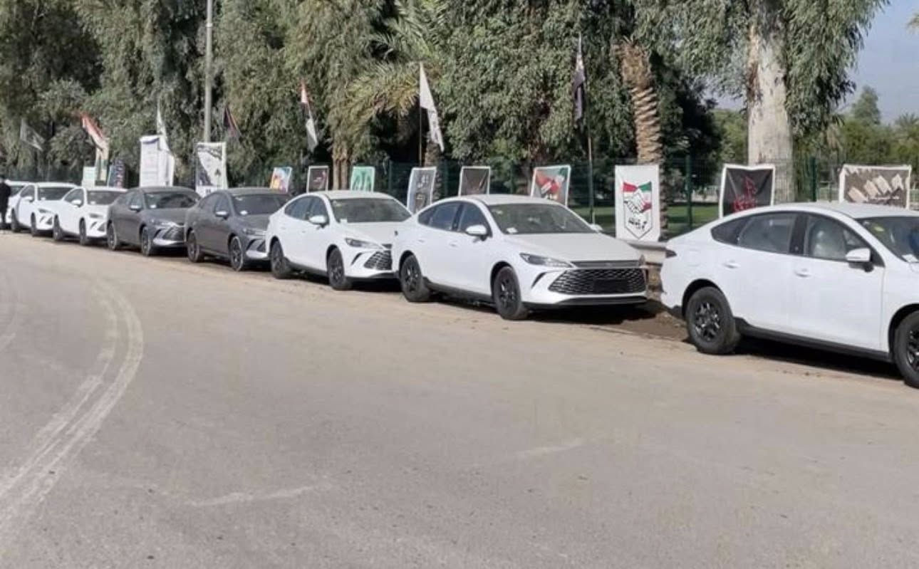 داخل ابيض داخل ابيض 🔥🔥🔥!!!!!!!!!
BYD  QIN  PLUS

انتبه السياره : هايبرد & بانزين & كهرباء🔥 
اللون ابيض  
السعر 🔥🔥🔥🔥🔥
المواصفات 
♣️خليجي 
♦️زيرو
♠️موديل 2025
♦️حساسات خلفيه
♣️حجم المحرك 1,5L
♦️شاشه اصليه + دواره
♠️كامره خلفيه
♦️هند بريك كهرباء
♣️اوتو هولد
♦️مفتاح التشغيل بصمه
♠️تحكمات مقود
♦️مقول جلد حياكه 
♣️دخول ذكي
♦️اشاير بل مري
♠️المقاعد جلد
♦️ اناره داخليه LED
♣️ لد امامي LED
♦️بك لايت LED
♠️قطعتين تبريد
♦️كروس سرعة
♠️حجم الاطار 16
♦️مانع تزحلق

عنوان الشركة 📍..بغداد الكريعات شارع المعارض مقابيل كلية القانون تاج الملك 
للاستفسار عن الأسعار يرجى الاتصال ***********
