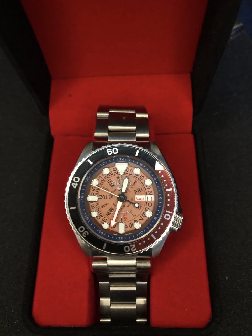 متوفر للتواصل عبر الواتساب ***********
