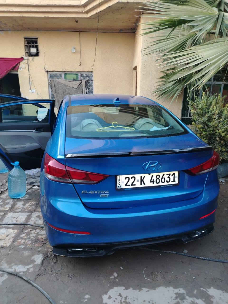 2017 ألنترا
سنوية للـ 2029
راعيها جيراني وصديقي 
گير AT 
محرك 2000 دوش 
حادثها بنيد وجاملغ بدون دواخل 
بيها طخات بسيطة وبيها رش صبغ اثر جراد 
السعر بيش يقيم السوگ اني جواه 
مكاني بغداد


**إذا كنت صاحب هذا الإعلان وتريد حذفه لأي سبب، رجاءا أرسل رسالة إلى الدعم الفني**