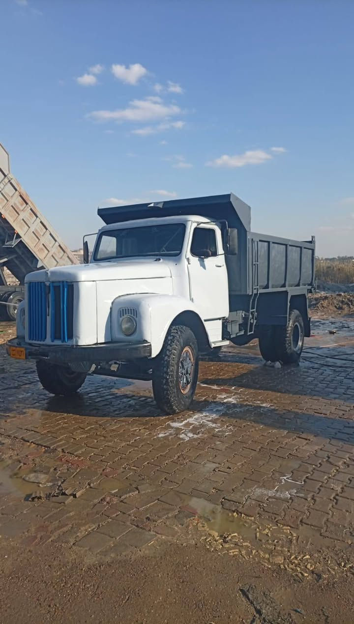 السلام عليكم سكانية لبيع 111 موديل 79 رقم بابل اصفر تحويل ثاني يوم مكينة 112 جديدة كير 5/5 112 
جاهزة العمل السعر 6 ملاين مكانهة بغداد
 الرقم ‏‪0783 203 1585‬‏////‏‪0777 583 2617‬‏
