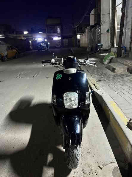 السلام عليكم شباب دراجه بوليس كابريتر لون اسود نكرة سلف وهندر كهربائيات كلها شغالة
الدراجة نضيفة تجي تفحص وتشوف 
 مكاني بغداد العبيدي
السعر 700 وبيها مجال حگ الجيه
 متواجد واتساب أو ماسنجر ***********
