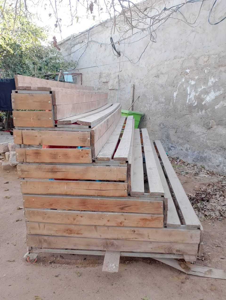 سلام عليكم ميز للبيع الطول 3متر ورتفاع متر ونص حديد مغلف خشب وبي مخزن جوه  سعر 350وبي مجال


**إذا كنت صاحب هذا الإعلان وتريد حذفه لأي سبب، رجاءا أرسل رسالة إلى الدعم الفني**