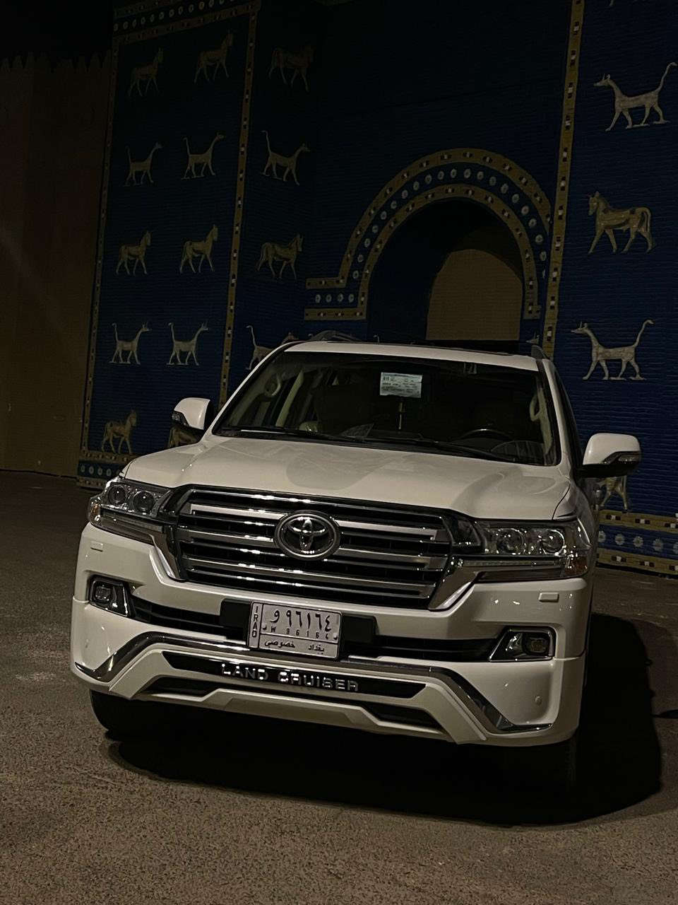 لاندكروز موديل 2017بريم فول. رقم بغداد. تحويل 6 سلندر  كفاله عامه فقط بارد باب سايق للبيع او مراوس بتاهو 
للاستفسار 
***********
